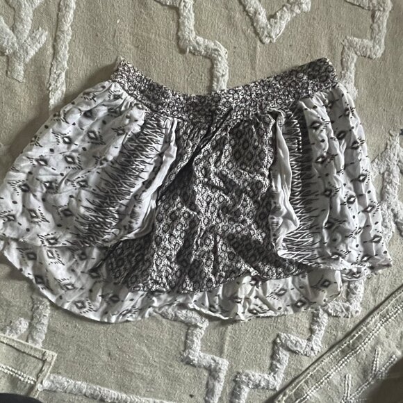 Zara Aztec mini skirt layered ruffled bohemian short women’s Sz small rare style - Picture 4 of 6